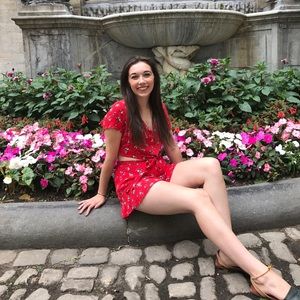 Meet your Posher, Lizzie